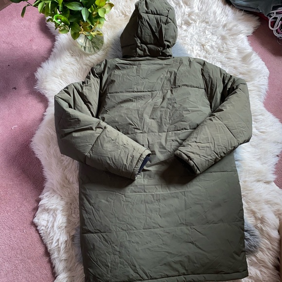 Abercrombie and Fitch Sleeping Bag Puffer - Picture 10 of 15